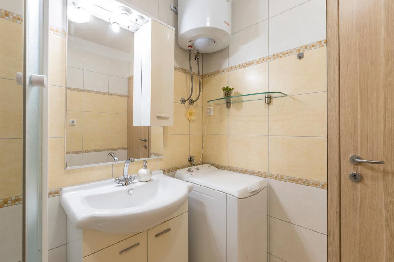 Pure Comfort - Apartment Cvita สปลิท ภายนอก รูปภาพ
