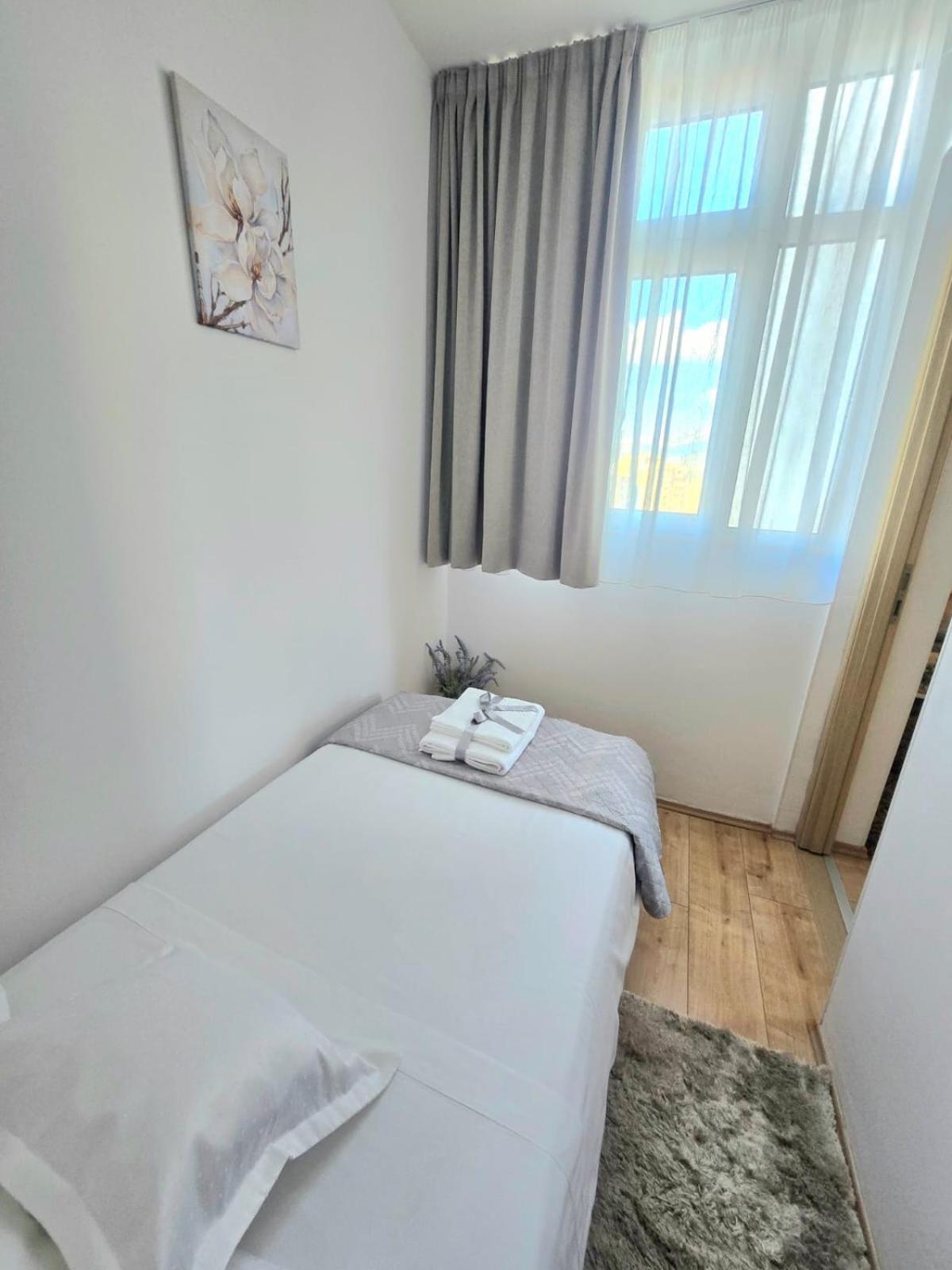Pure Comfort - Apartment Cvita สปลิท ภายนอก รูปภาพ