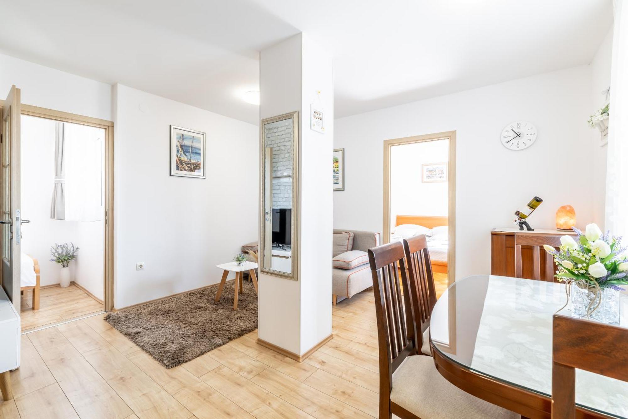Pure Comfort - Apartment Cvita สปลิท ภายนอก รูปภาพ